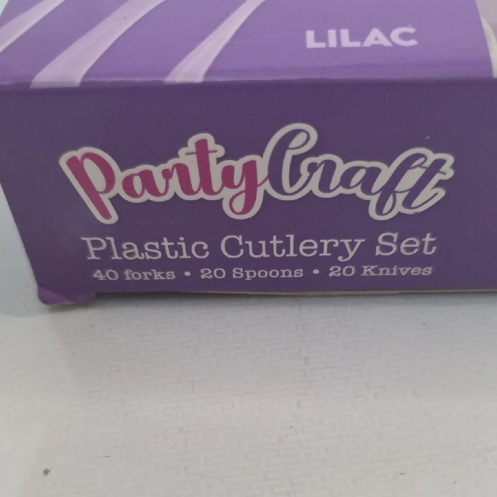 Party Craft Lilac 80 Piece Plastic Cutlery Set, New-in-Package